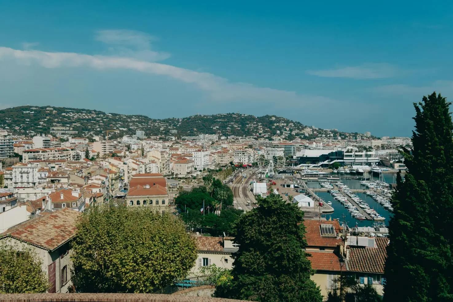 Jet privé à Cannes–Mandelieu (OACI LFMD, IATA CEQ)