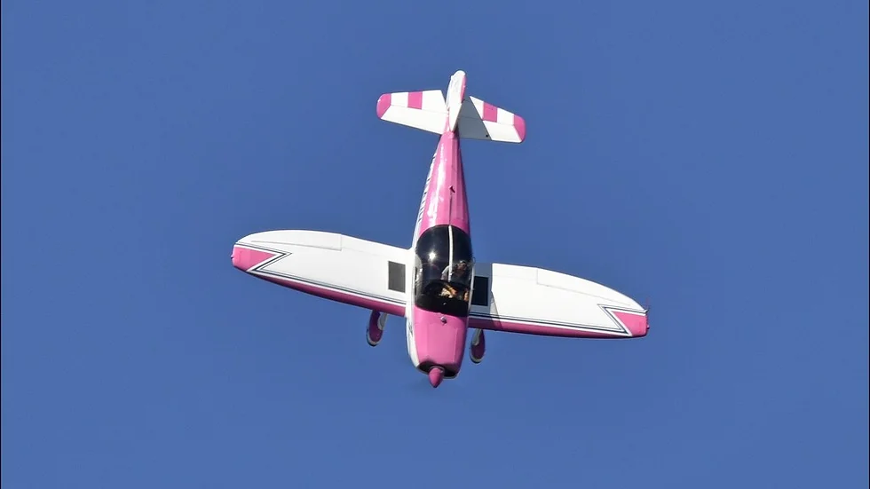 Baptême de voltige aérienne en avion prés de Rouen Baptême de voltige aérienne en avion prés de Rouen